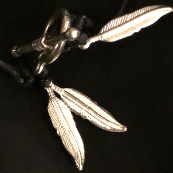 Long Feathered Necklace - Picture 3 of 8